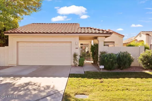 MLS: 6774656 Condo For Sale