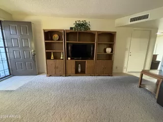 Photo #4: 6774662 Listing 