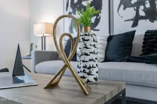 Photo #1: 6774668 Listing