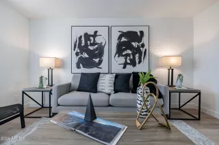 Photo #2: 6774668 Listing