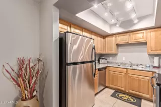 Photo #5: 6774669 Listing