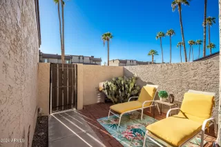 Photo #5: 6774767 Listing