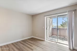 Photo #2: 6774888 Listing