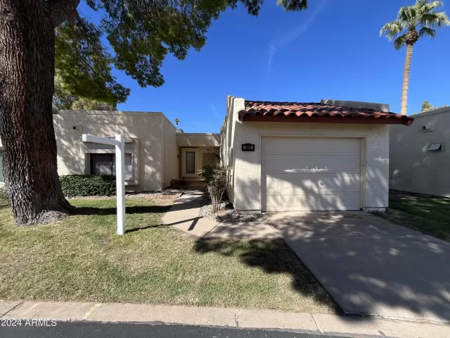 MLS: 6775278 Condo For Sale