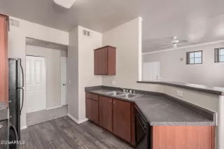 Photo #6: 6775409 Listing