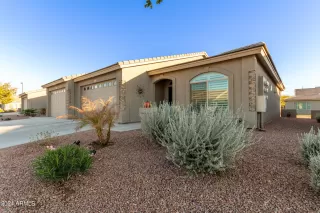 Photo #2: 6775526 Listing 