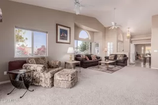 Photo #5: 6775674 Listing