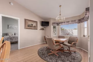 Photo #6: 6775674 Listing