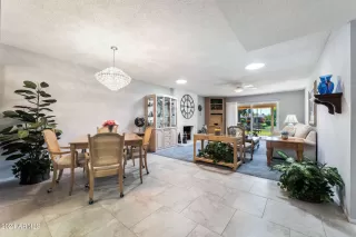 Photo #2: 6775824 Listing