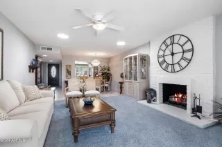 Photo #6: 6775824 Listing