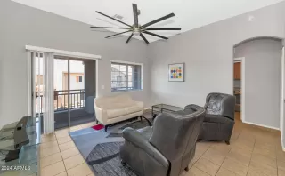 Photo #6: 6775949 Listing 