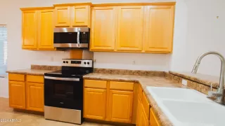 Photo #5: 6775973 Listing