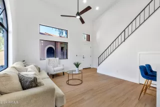 Photo #3: 6776209 Listing 