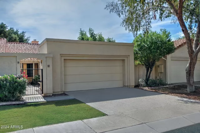 MLS: 6776487 Condo For Sale