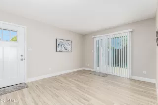 Photo #5: 6777163 Listing