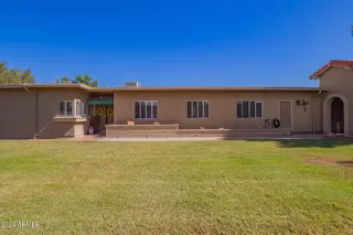 Photo #4: 6777239 Listing