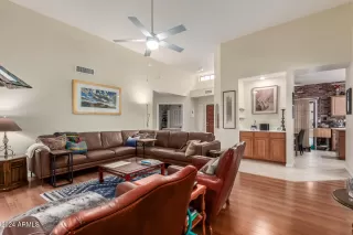 Photo #6: 6777975 Listing 