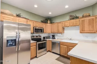 Photo #2: 6778053 Listing