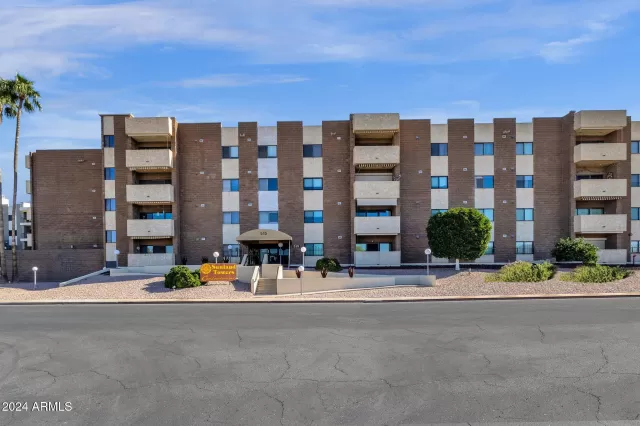 MLS: 6778067 Condo For Sale