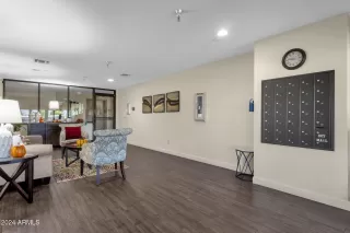 Photo #3: 6778067 Listing