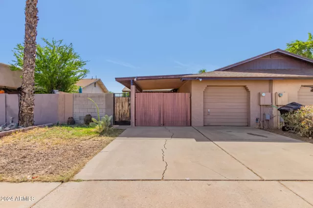 MLS: 6778427 Condo For Sale