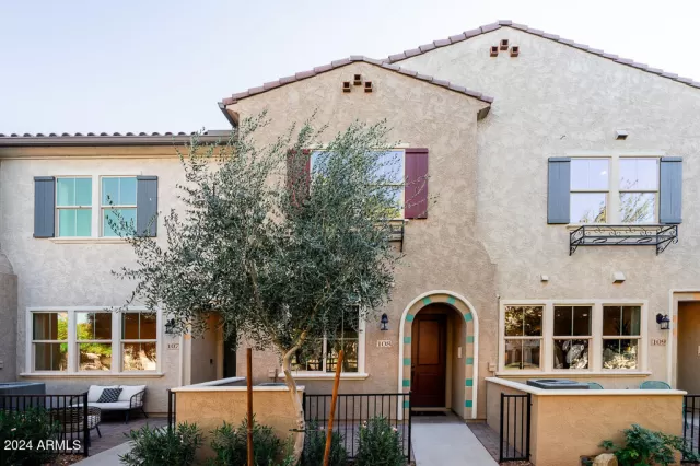 MLS: 6778473 Condo For Sale