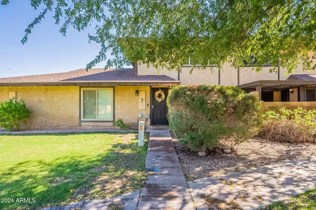 MLS: 6778771 Condo For Sale