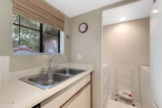 Photo #5: 6778802 Listing 