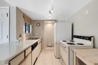 Photo #6: 6778802 Listing 