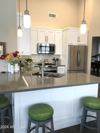 Photo #5: 6778848 Listing 