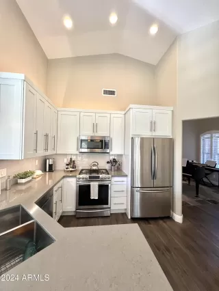 Photo #6: 6778848 Listing 