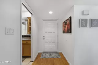 Photo #6: 6779017 Listing 