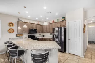 Photo #4: 6779128 Listing 