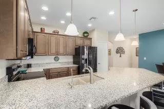 Photo #5: 6779128 Listing 