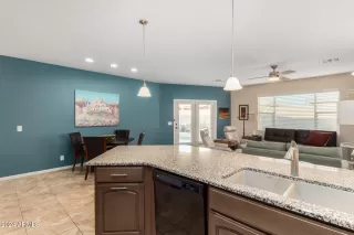 Photo #6: 6779128 Listing 