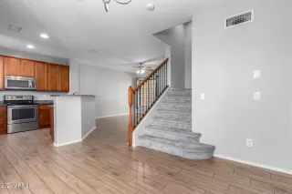 Photo #5: 6779586 Listing