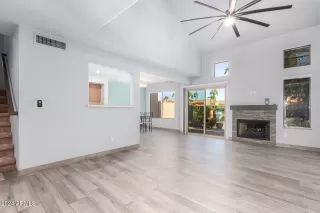 Photo #3: 6780349 Listing