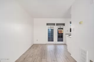 Photo #5: 6780513 Listing