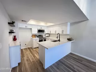 Photo #4: 6780652 Listing 