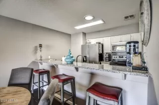 Photo #4: 6780684 Listing 