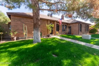 Photo #6: 6780831 Listing