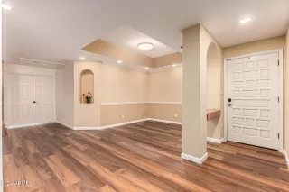 Photo #5: 6780872 Listing 