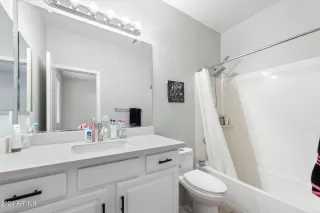 Photo #4: 6781097 Listing 