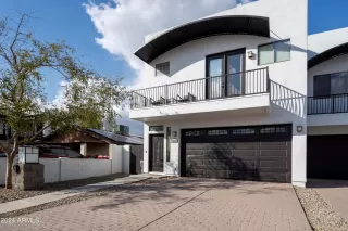 Photo #1: 6781111 Listing