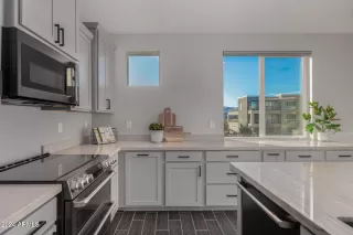 Photo #6: 6781261 Listing 