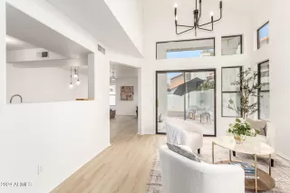 Photo #1: 6781377 Listing