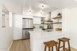 Photo #2: 6781377 Listing