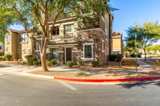 Photo #5: 6781547 Listing