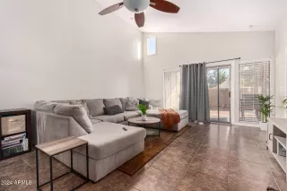 Photo #6: 6781960 Listing 