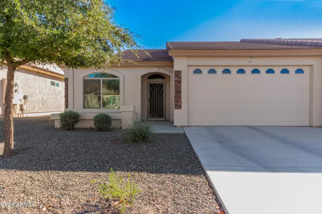 MLS: 6782474 Condo For Sale